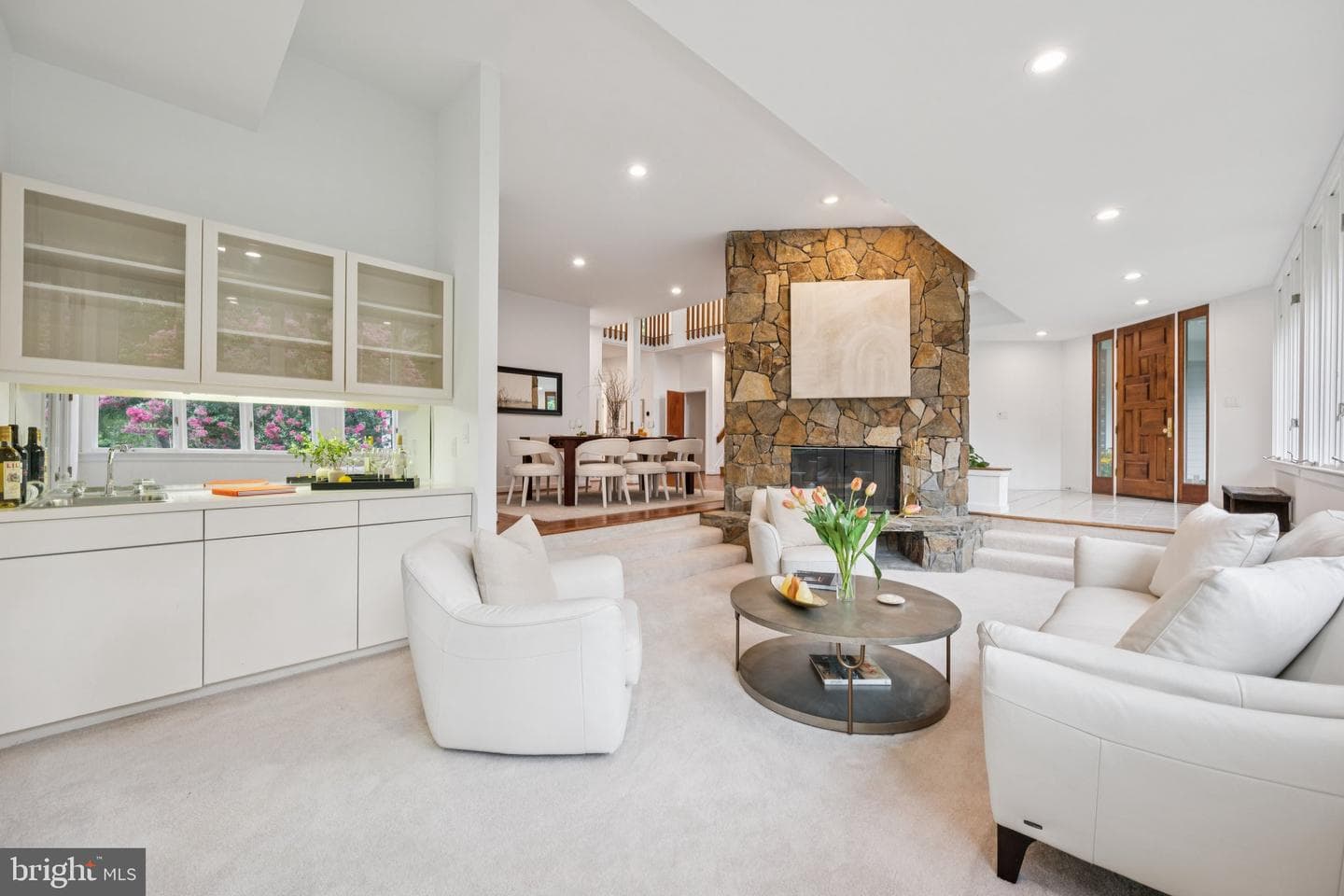 5055 Amesbury Drive photo 3