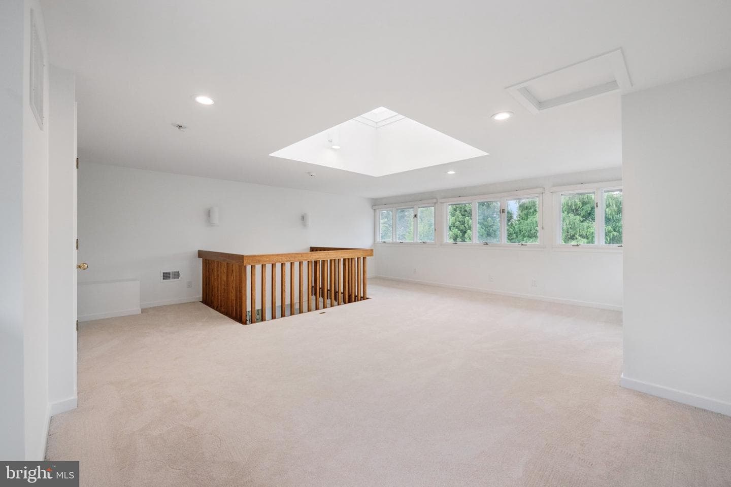 5055 Amesbury Drive photo 34