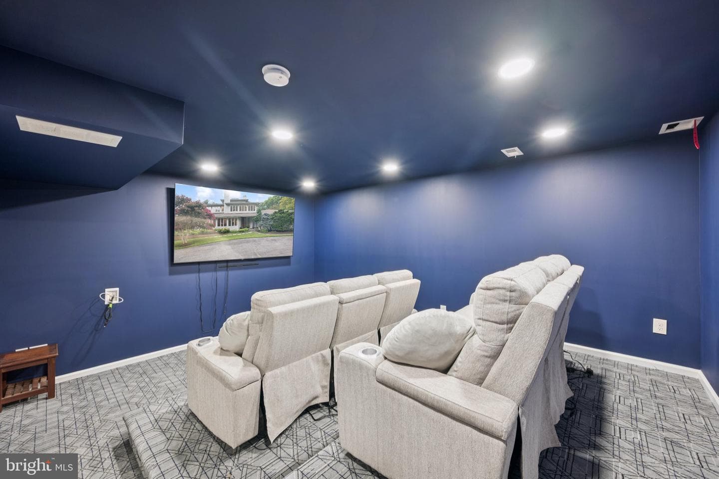 5055 Amesbury Drive photo 40