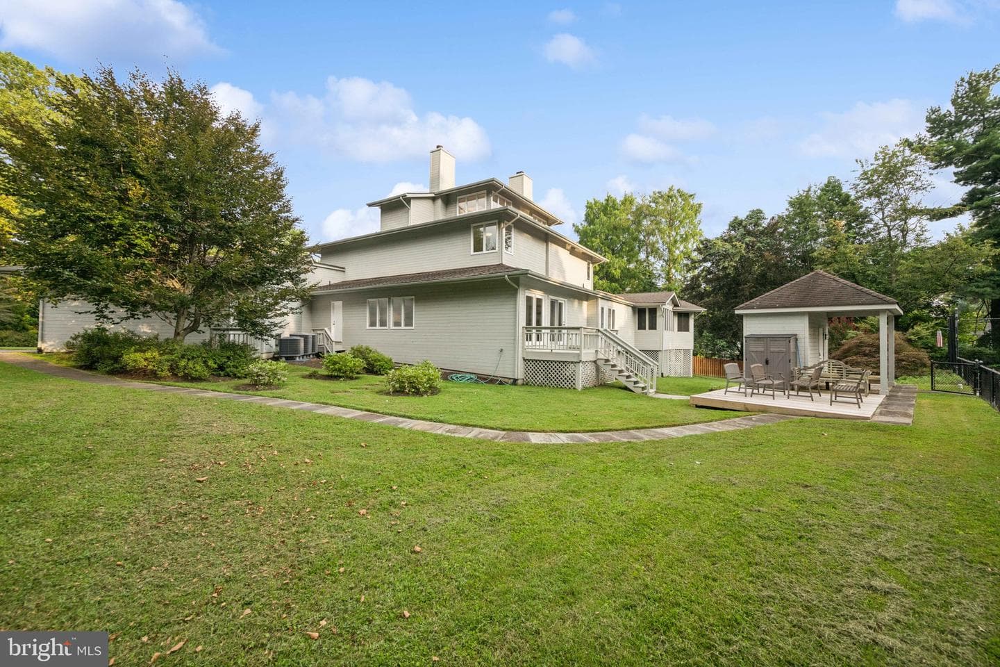 5055 Amesbury Drive photo 46