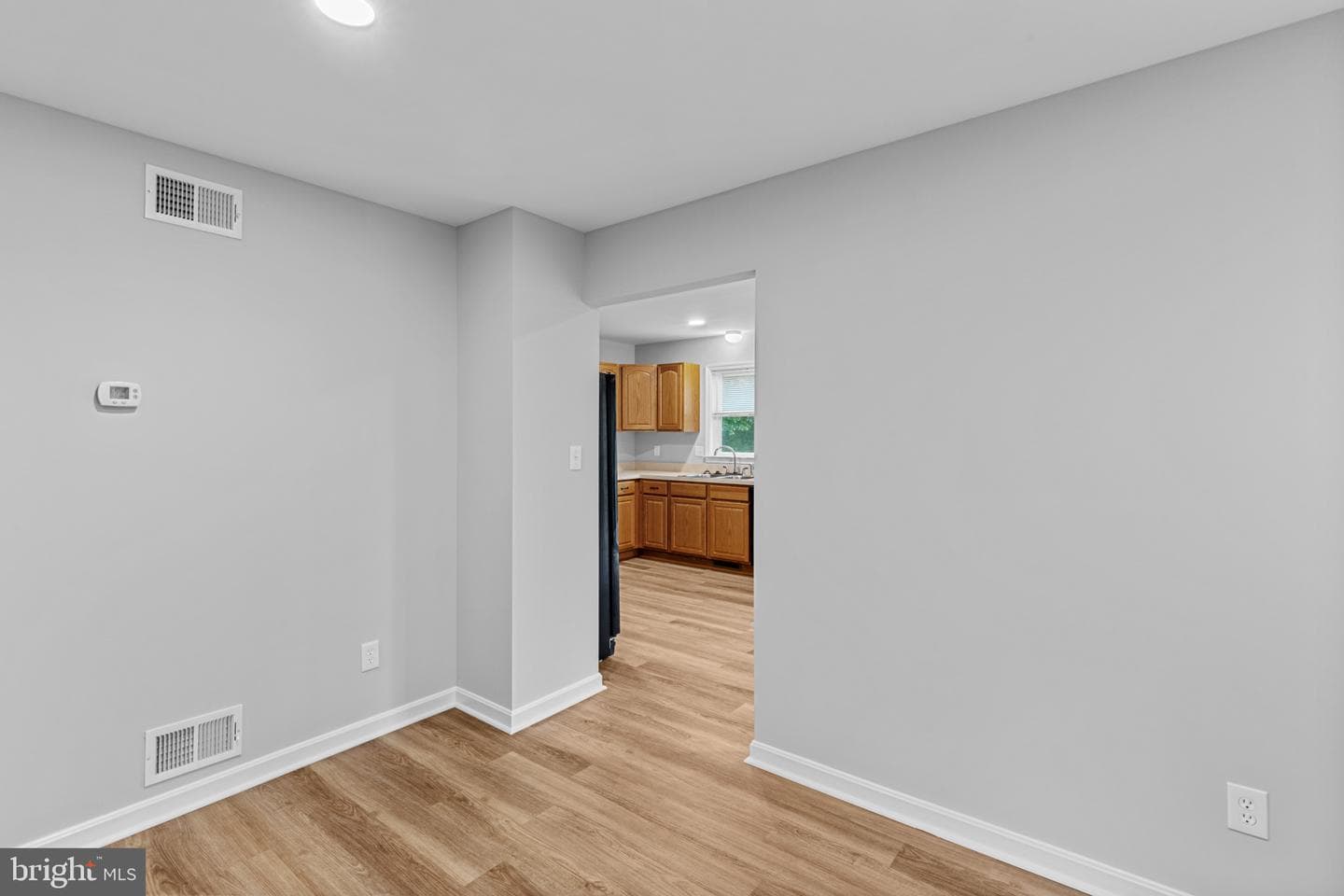 7253 Wye Avenue photo 8