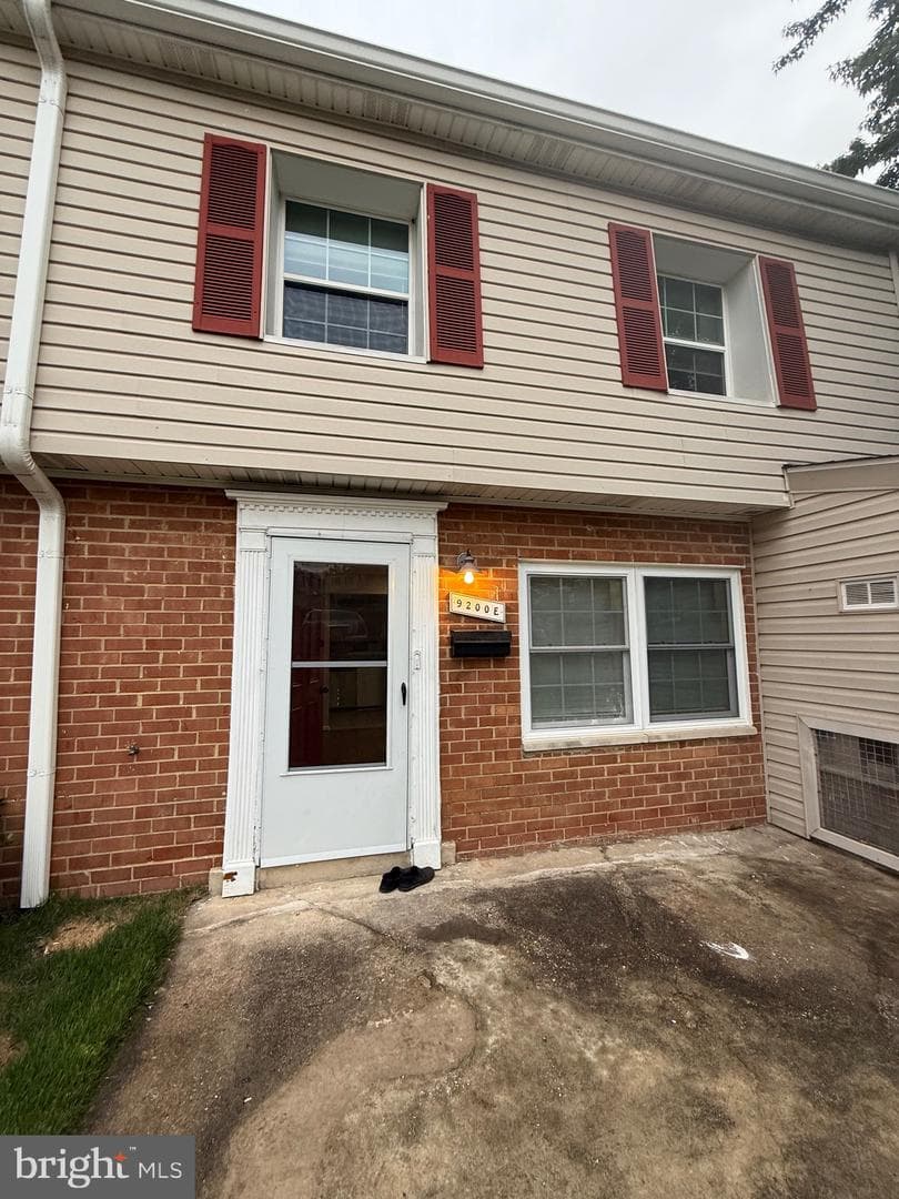 9200 Bridle Path Lane #E photo 25