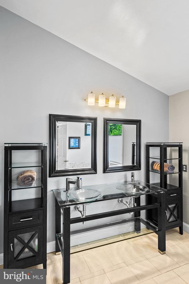 10604 Sourwood Court photo 31