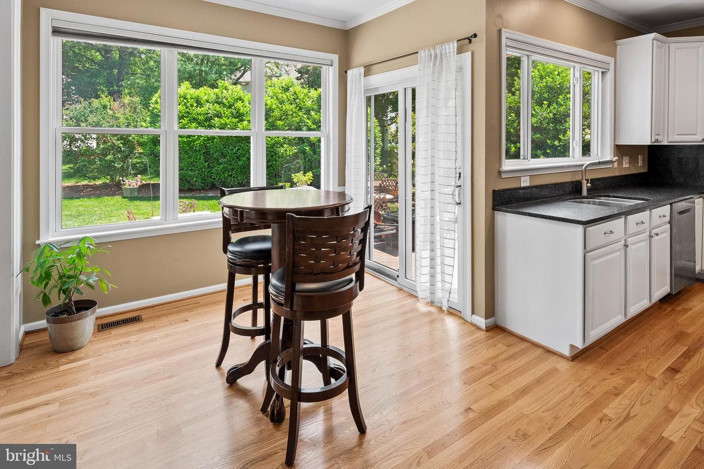 10604 Sourwood Court photo 9