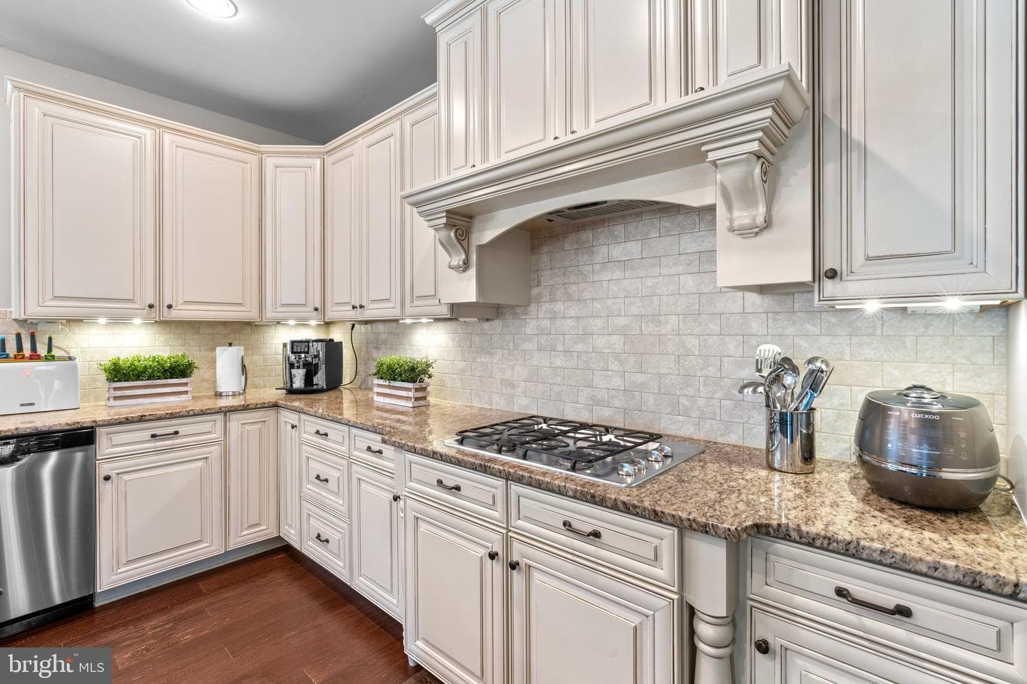 8304 Autumn River Drive photo 18