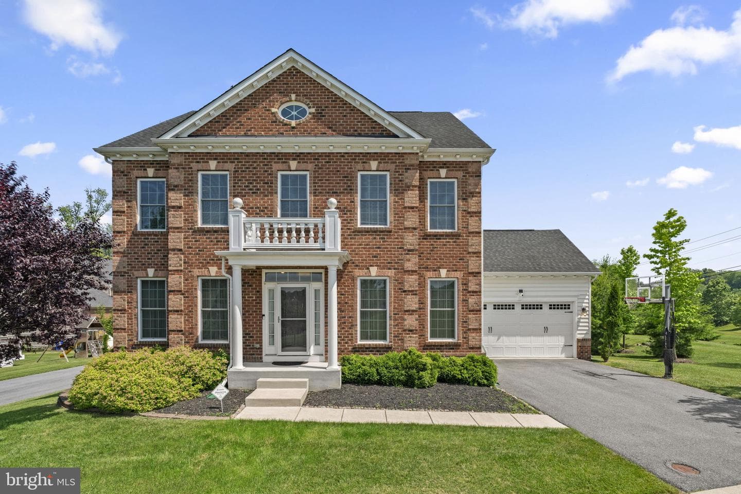 8304 Autumn River Drive photo 2