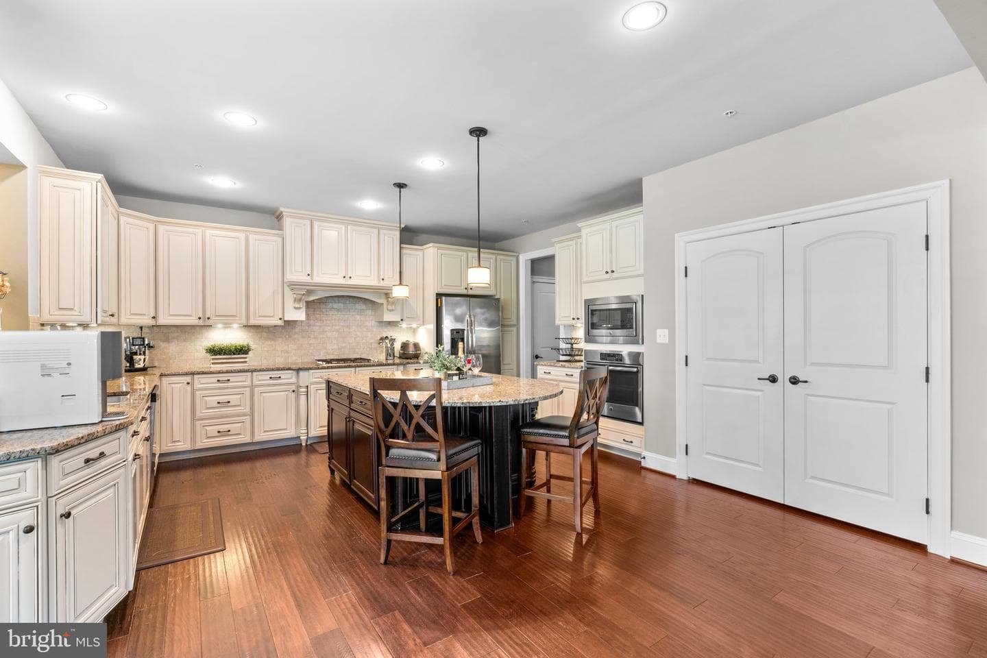 8304 Autumn River Drive photo 21