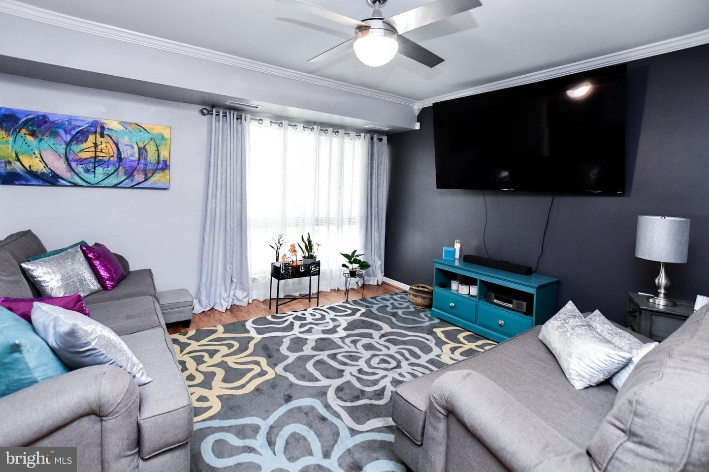 8878 Tamebird Court photo 10