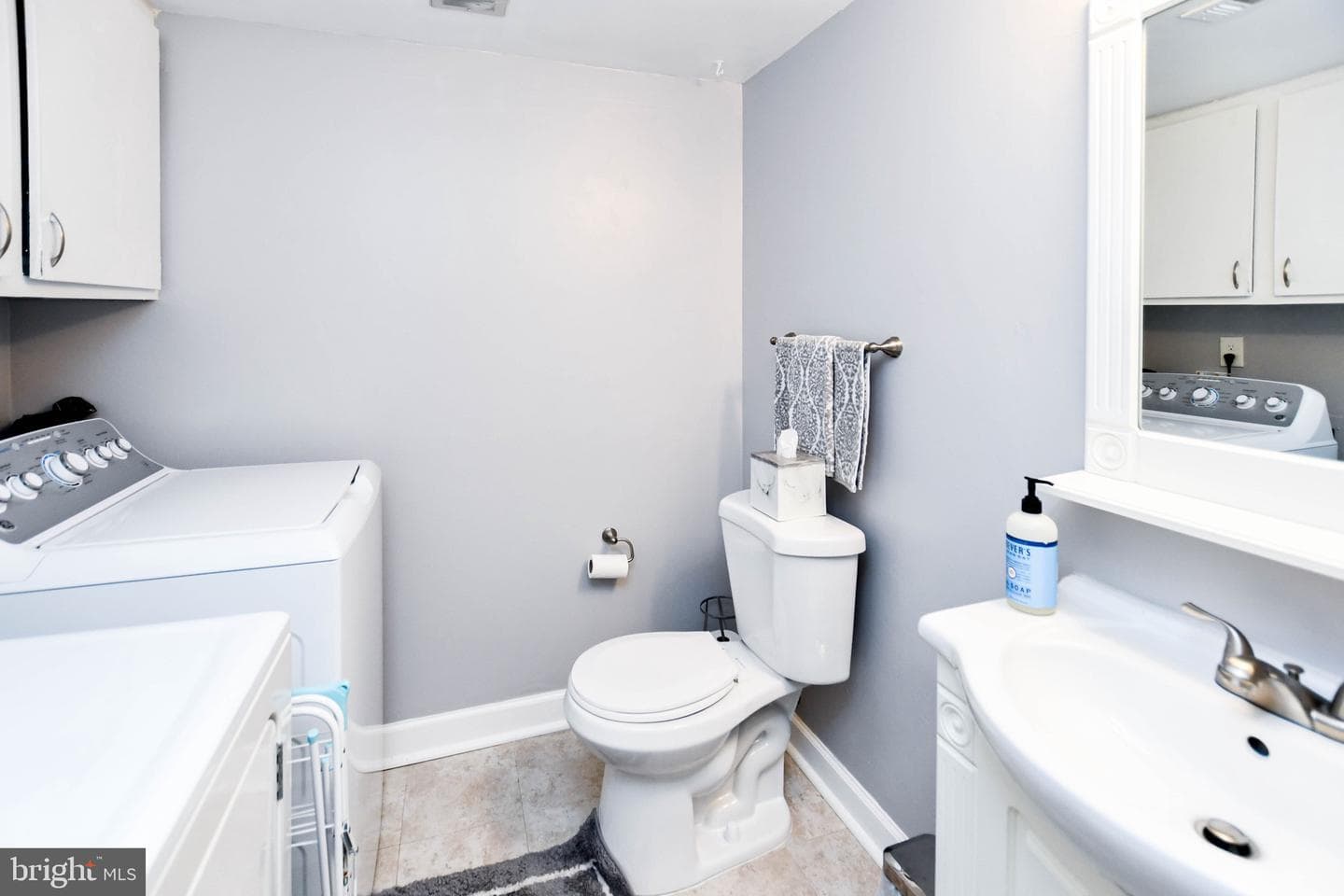 8878 Tamebird Court photo 13