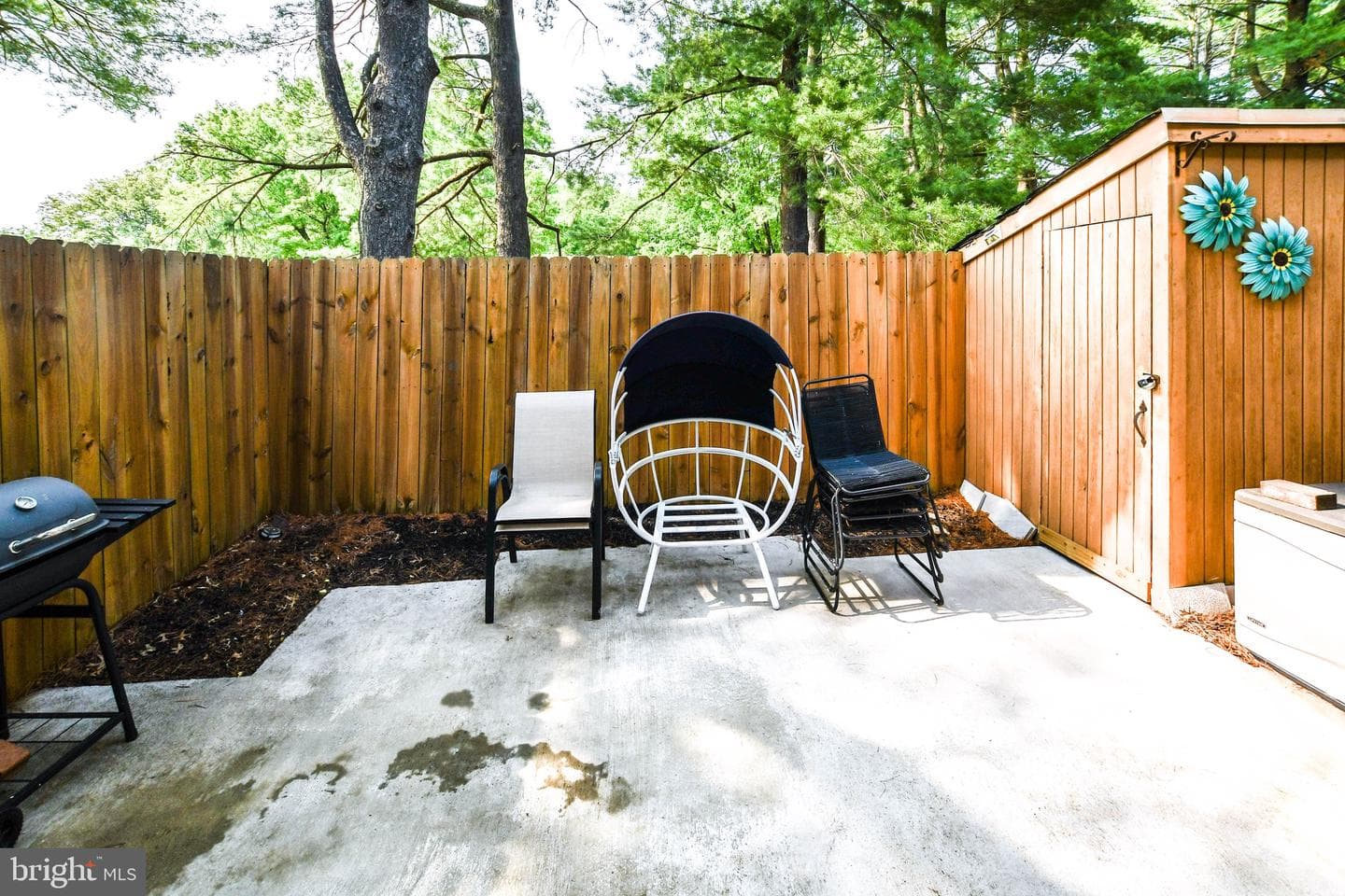 8878 Tamebird Court photo 31