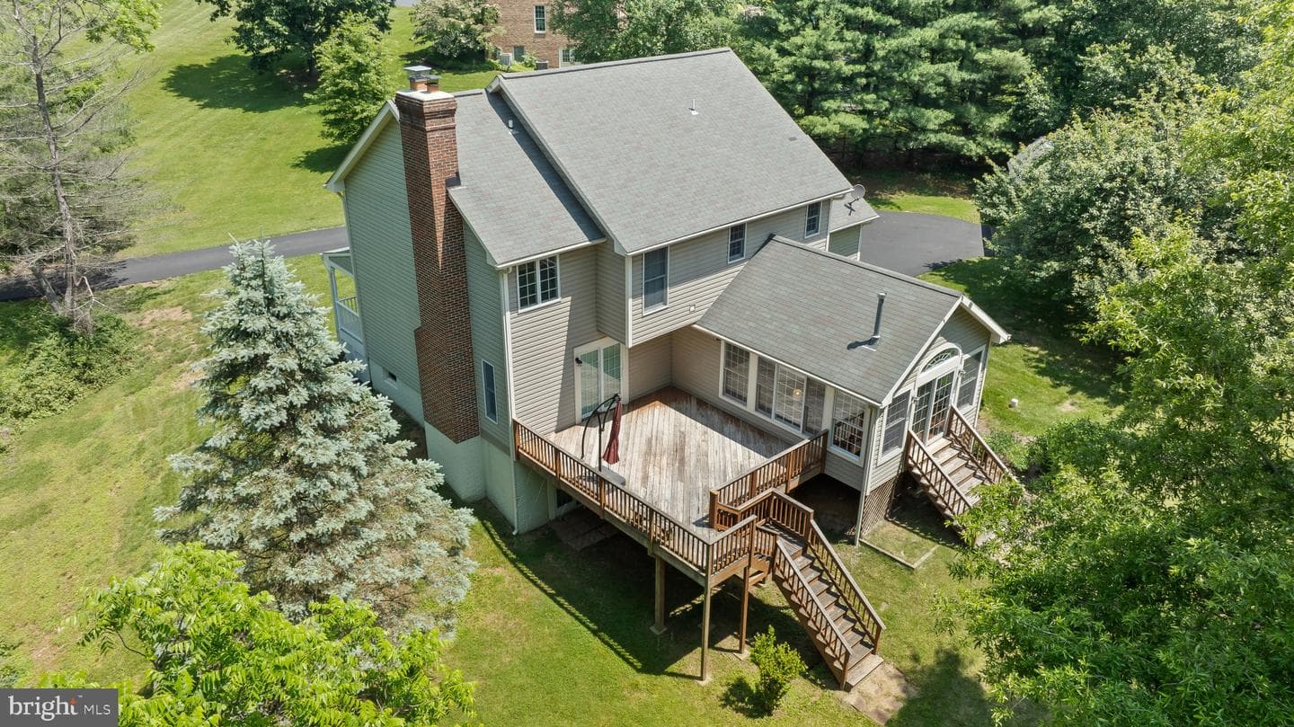 3226 Hayloft Court photo 68