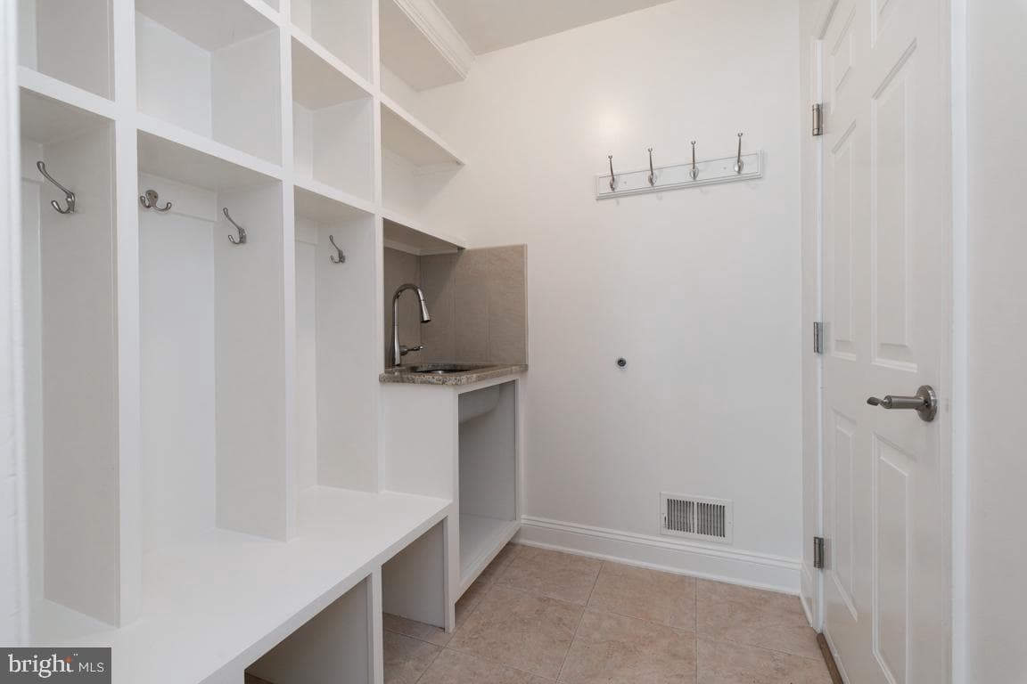 2906 Mount Snow Court photo 20