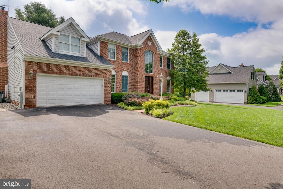 2906 Mount Snow Court photo 3