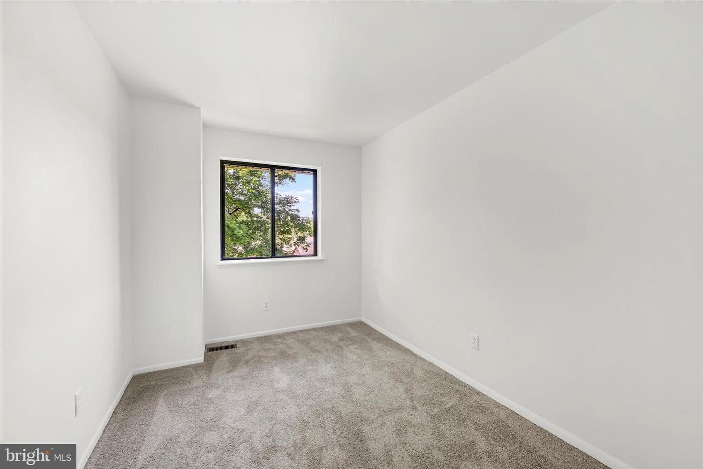 5872 Steepridge Drive #20-04 photo 15