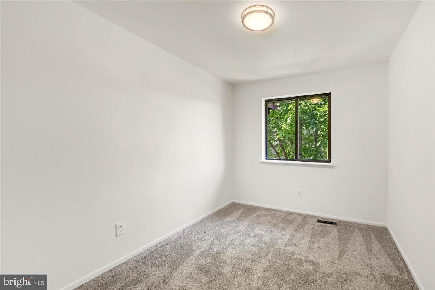 5872 Steepridge Drive #20-04 photo 16
