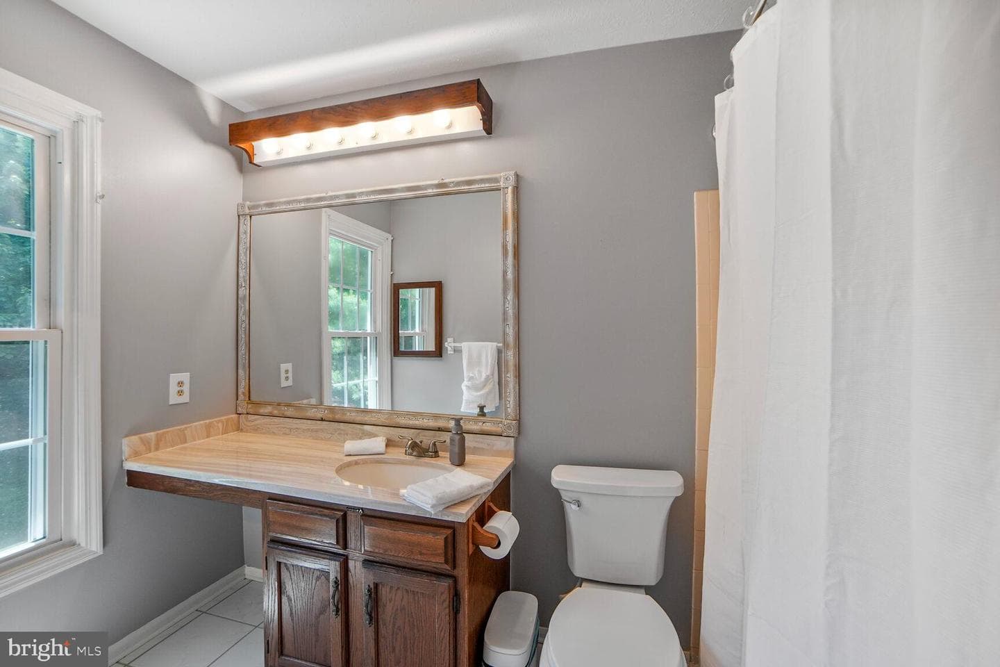 8608 Goldenstraw Lane photo 13