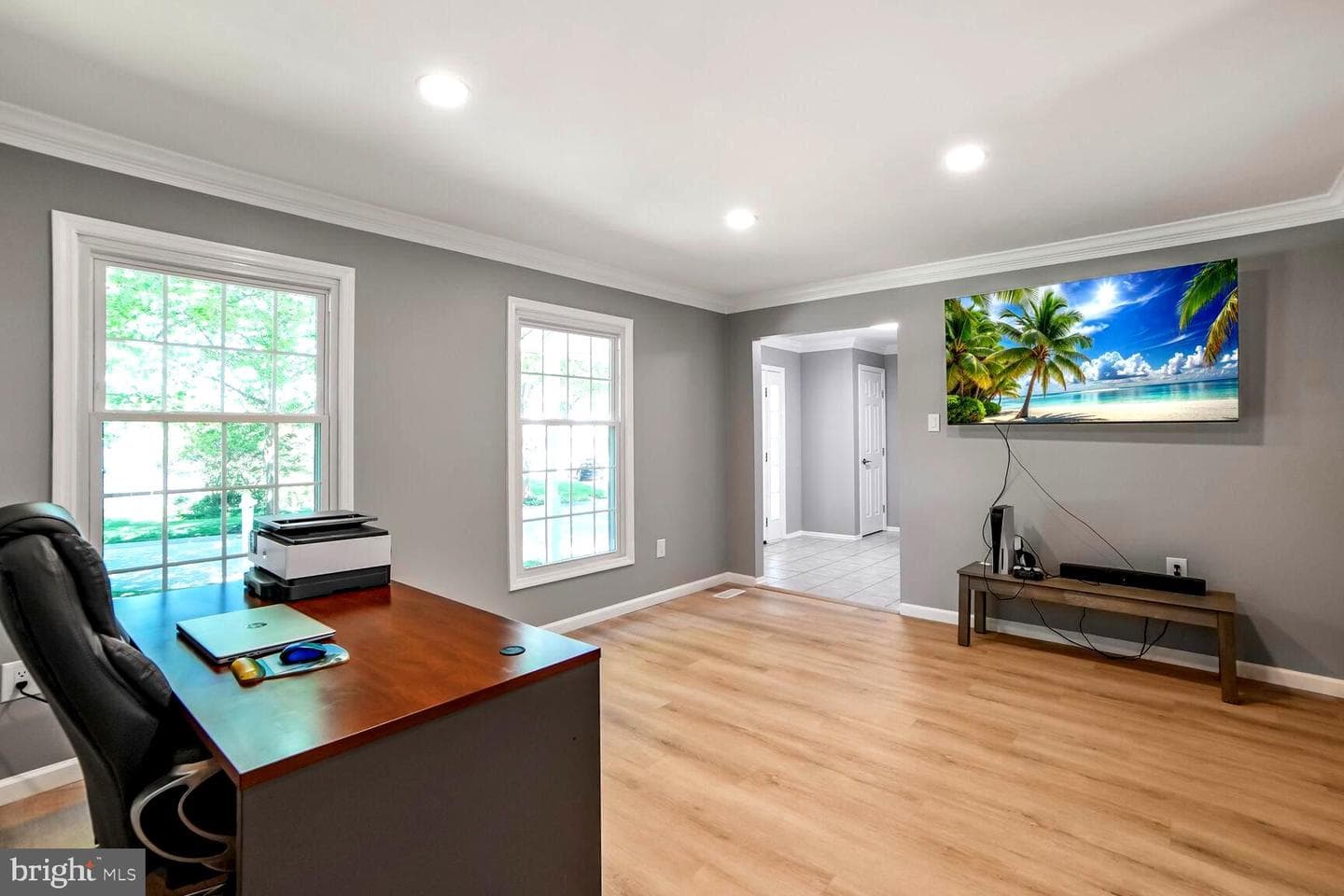 8608 Goldenstraw Lane photo 4