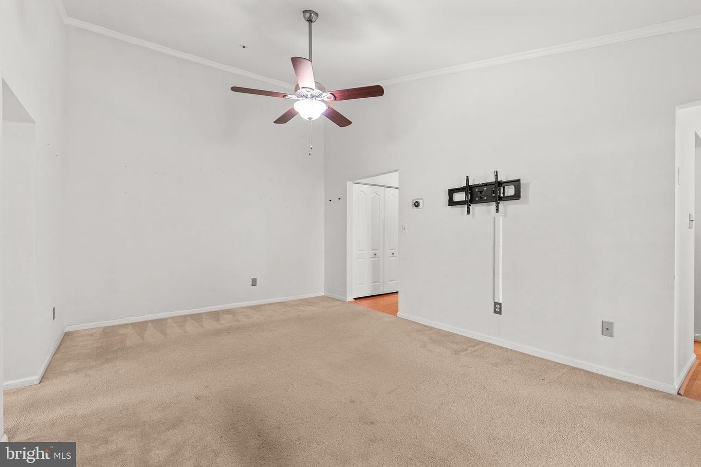 8561 Falls Run Road #k photo 3