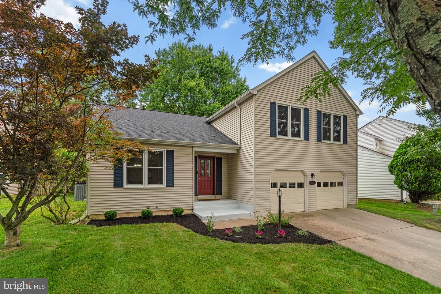 6221 Light Point Place photo 2