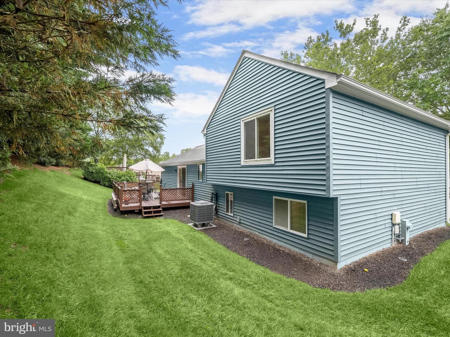 6250 Fairbourne Court photo 29