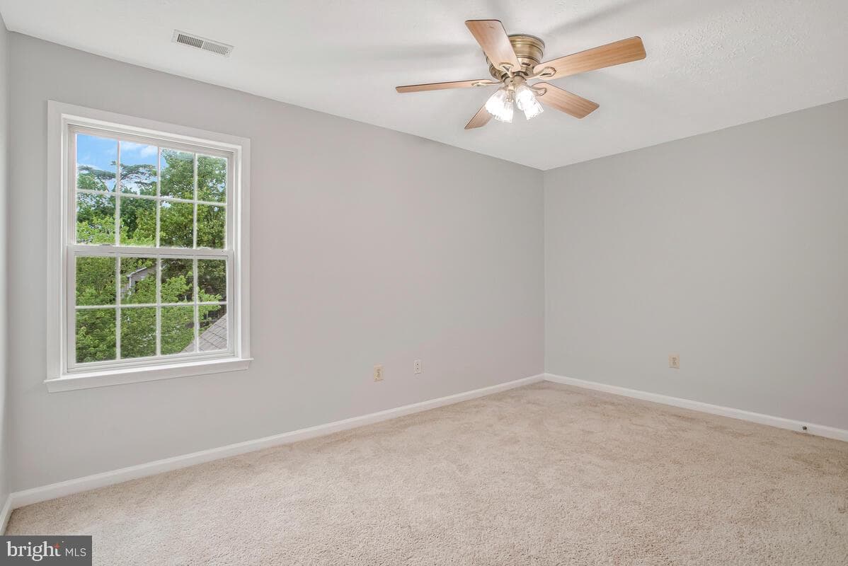6483 Sedgwick Street photo 25