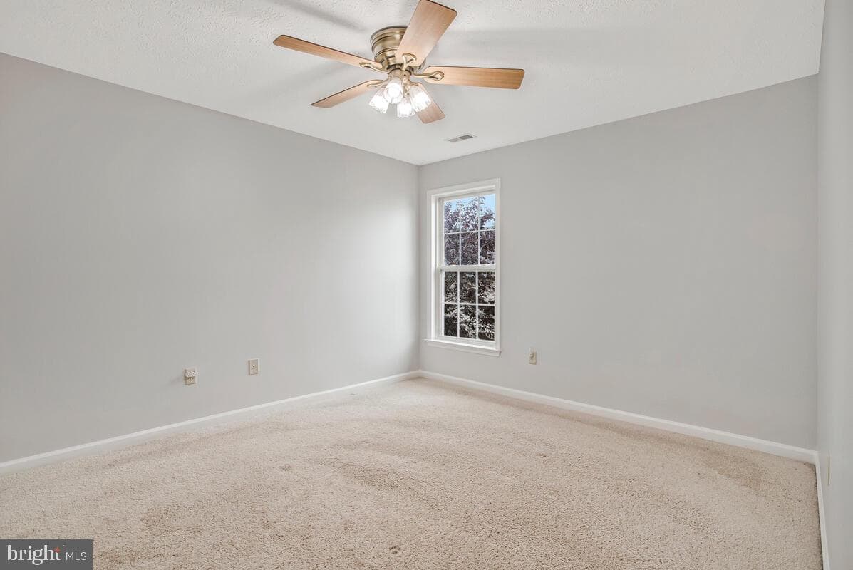 6483 Sedgwick Street photo 27