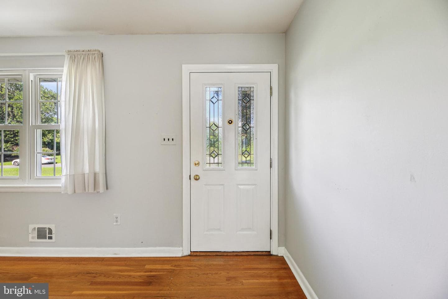 4002 Dee Jay Drive photo 5