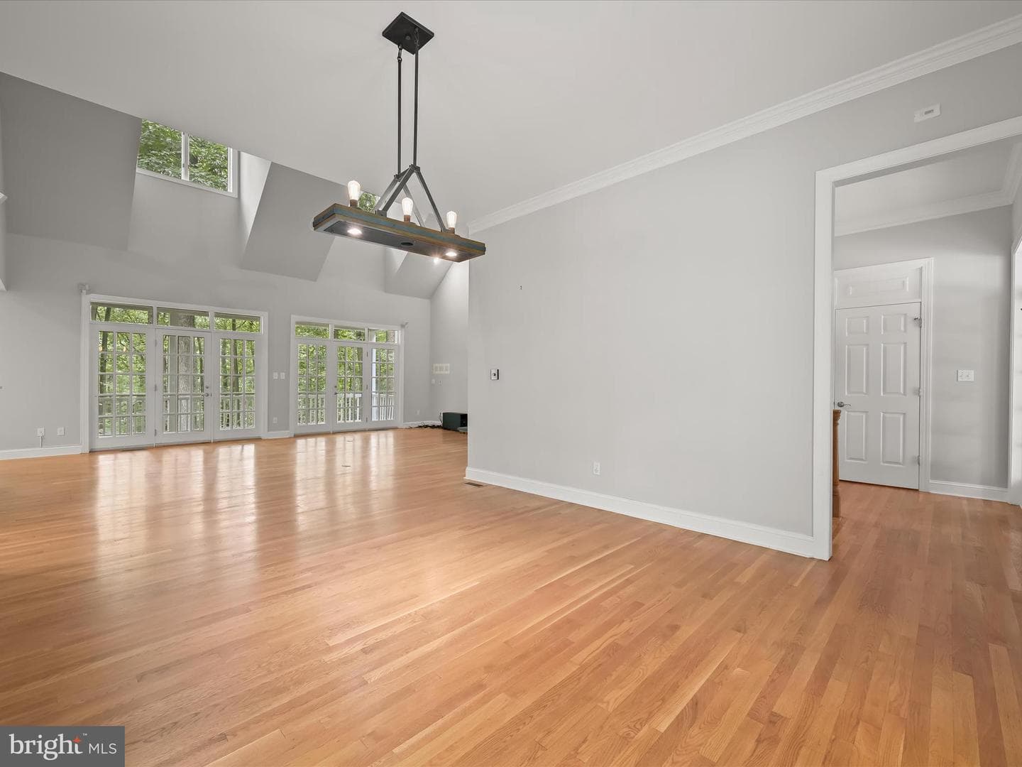 3633 Cameron Court photo 27