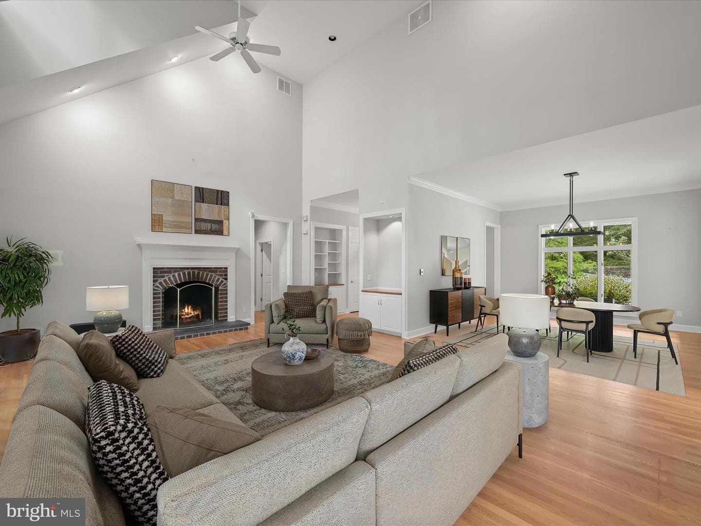 3633 Cameron Court photo 3