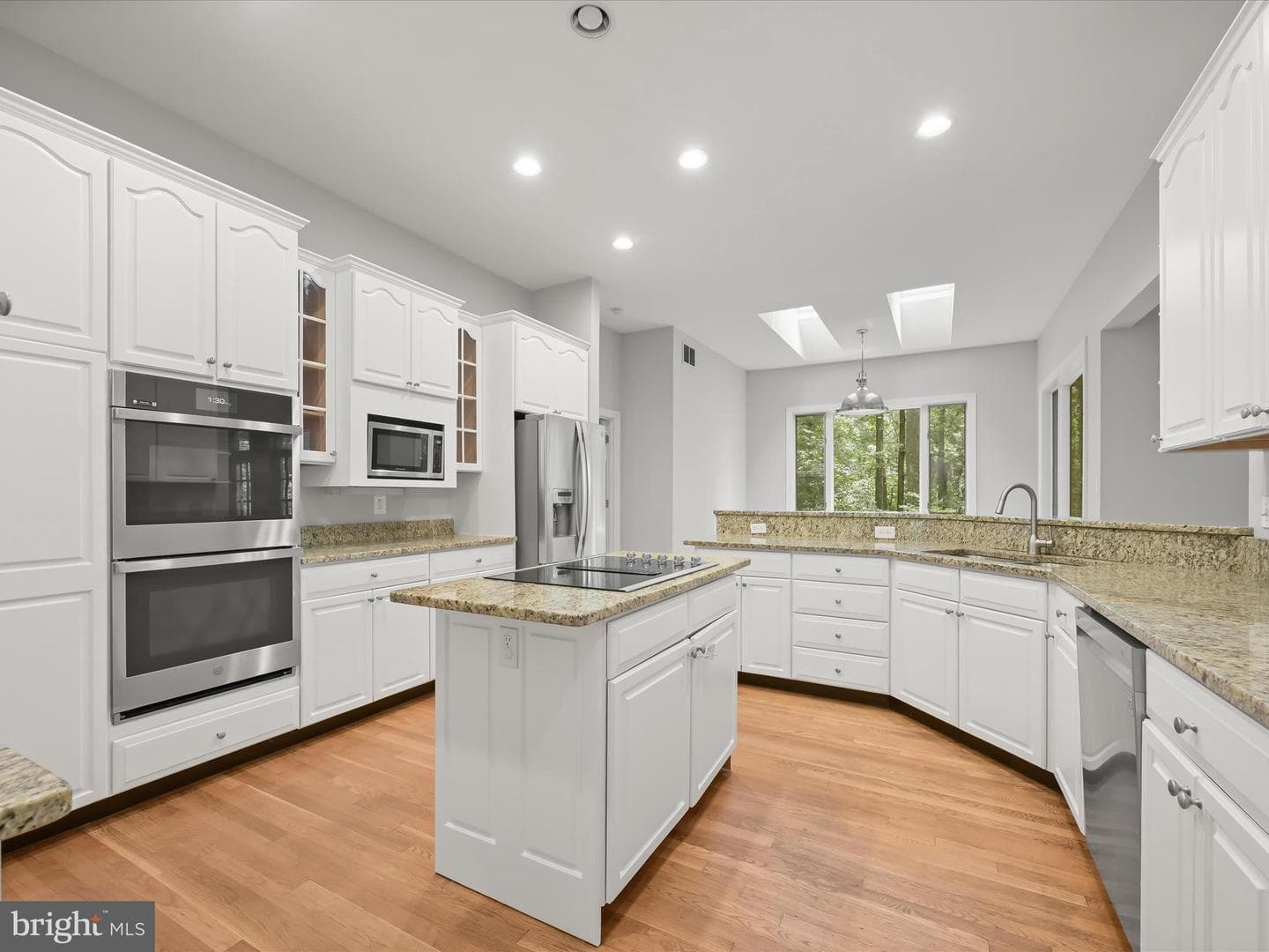 3633 Cameron Court photo 32