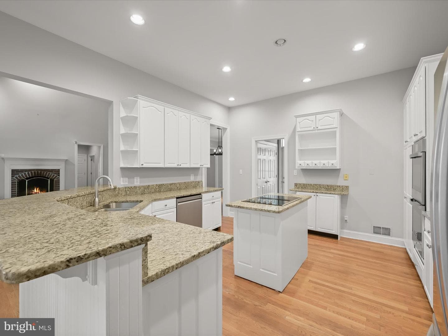 3633 Cameron Court photo 34