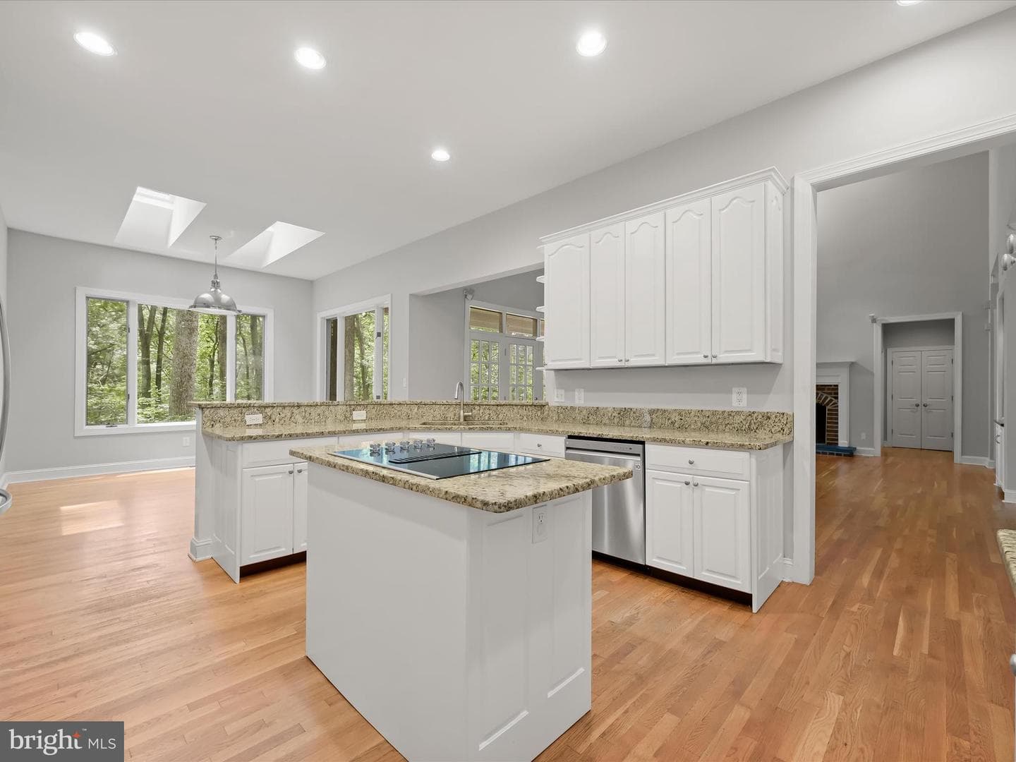 3633 Cameron Court photo 35