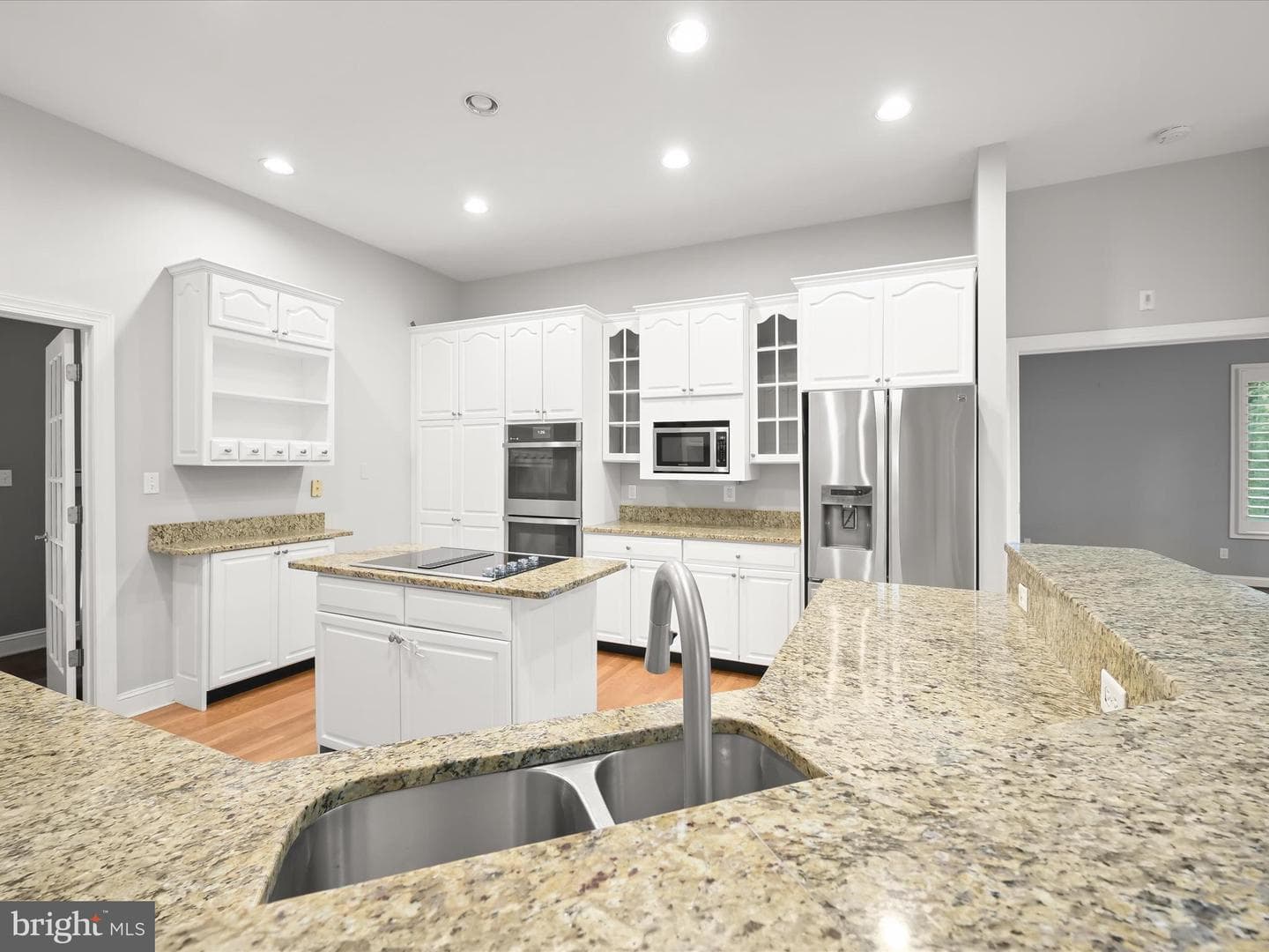 3633 Cameron Court photo 36