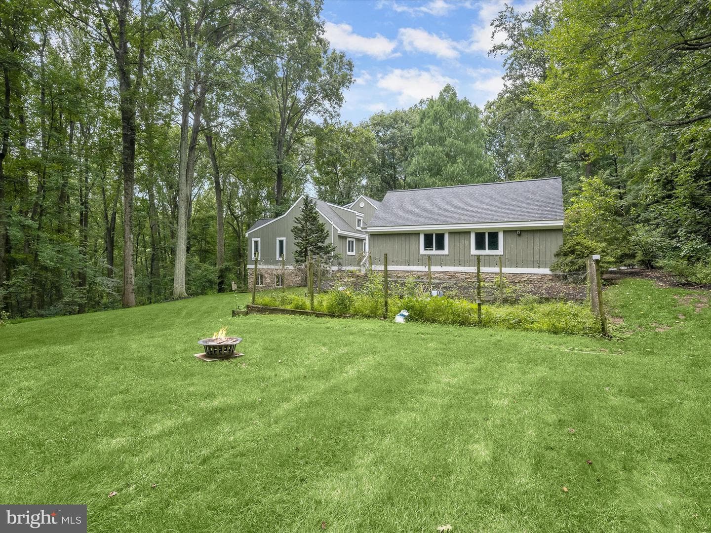 3633 Cameron Court photo 82