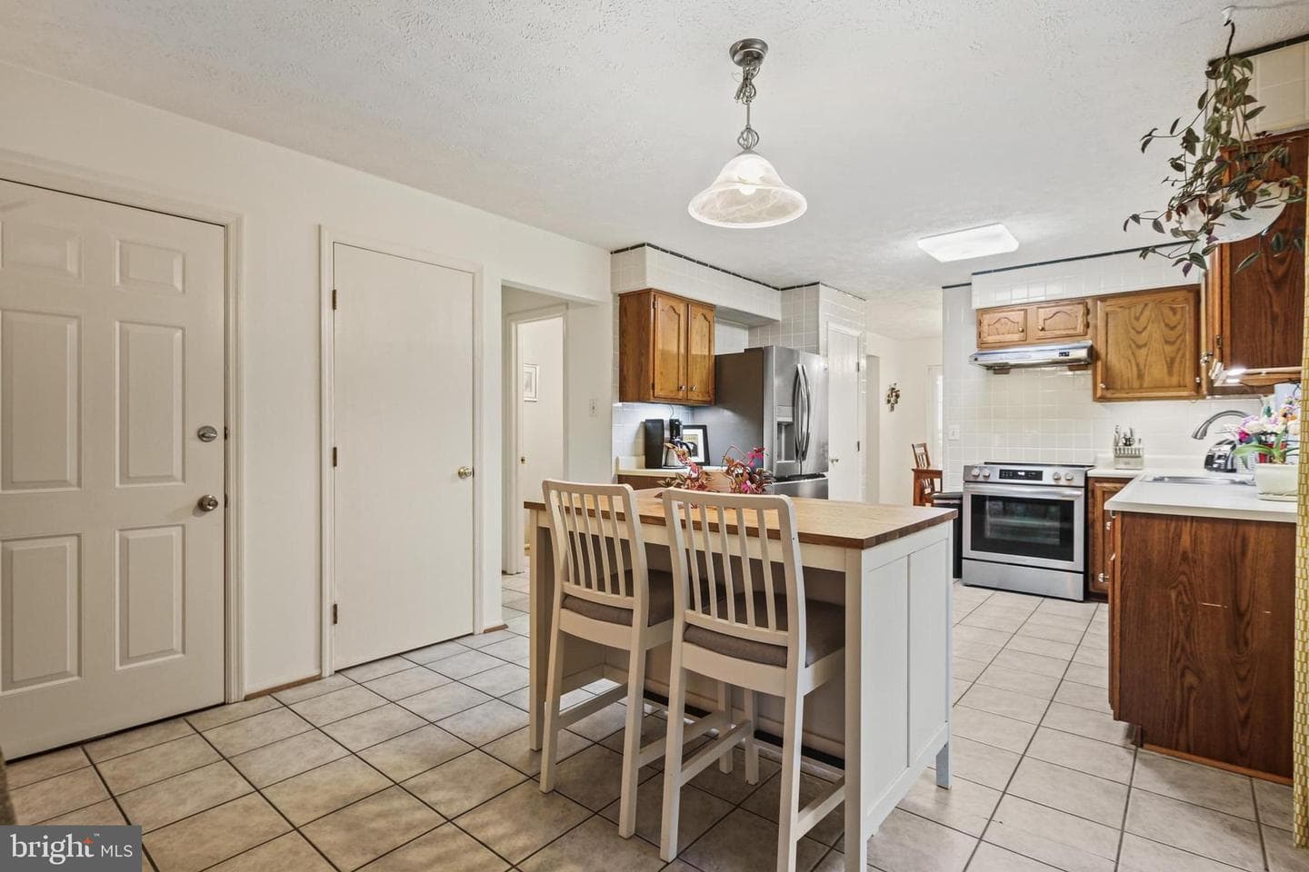 9083 Manorwood Road photo 11