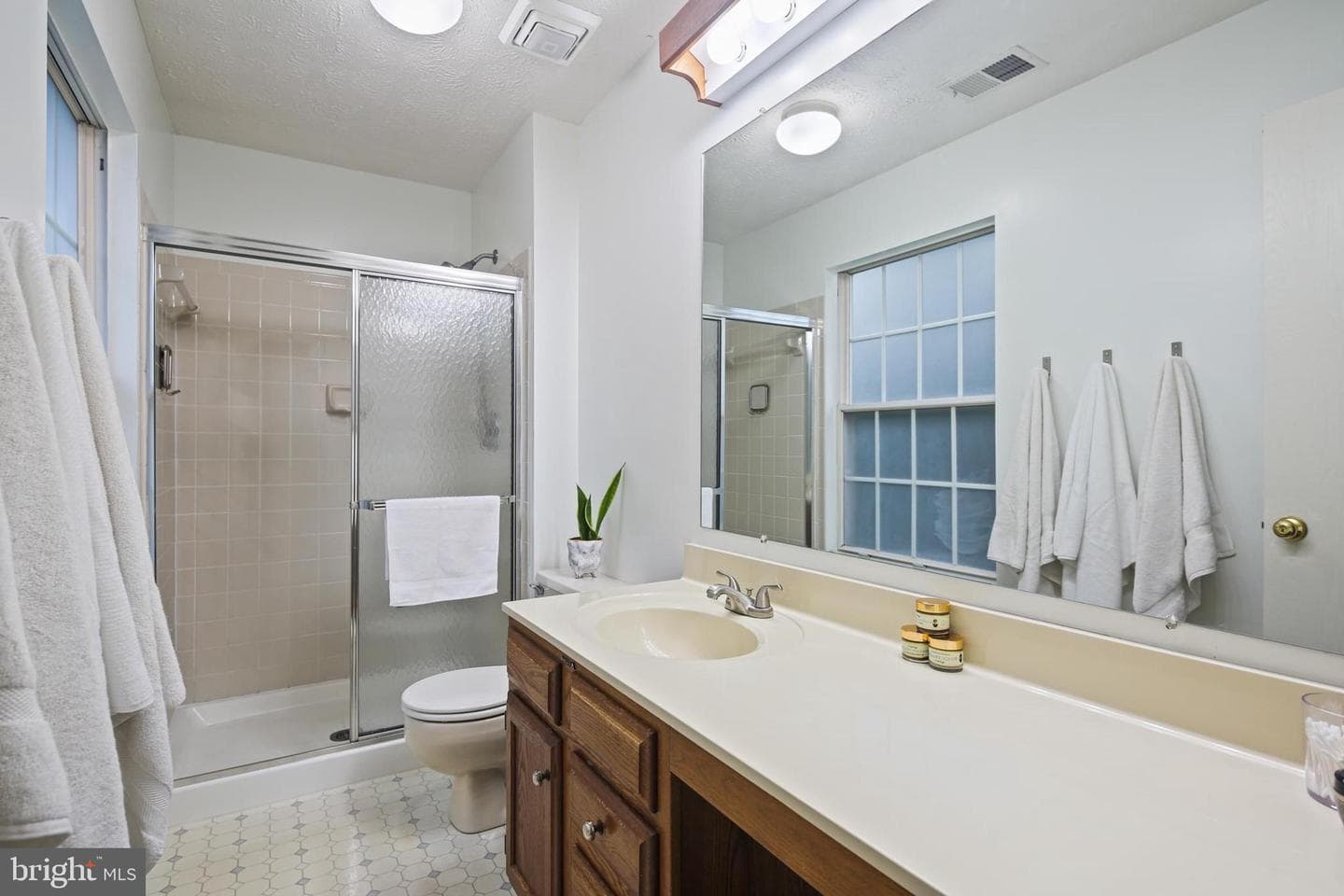 9083 Manorwood Road photo 19