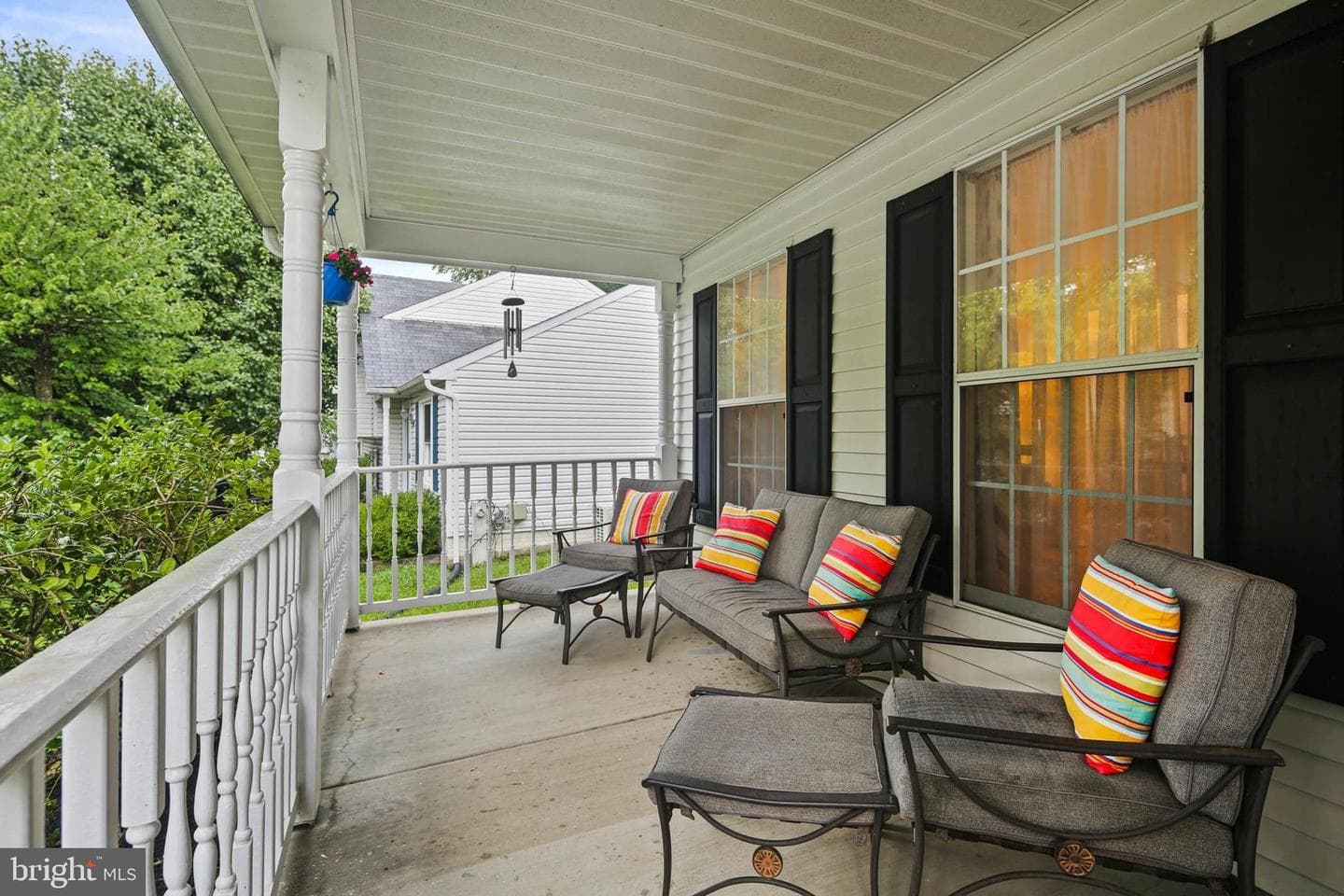 9083 Manorwood Road photo 4