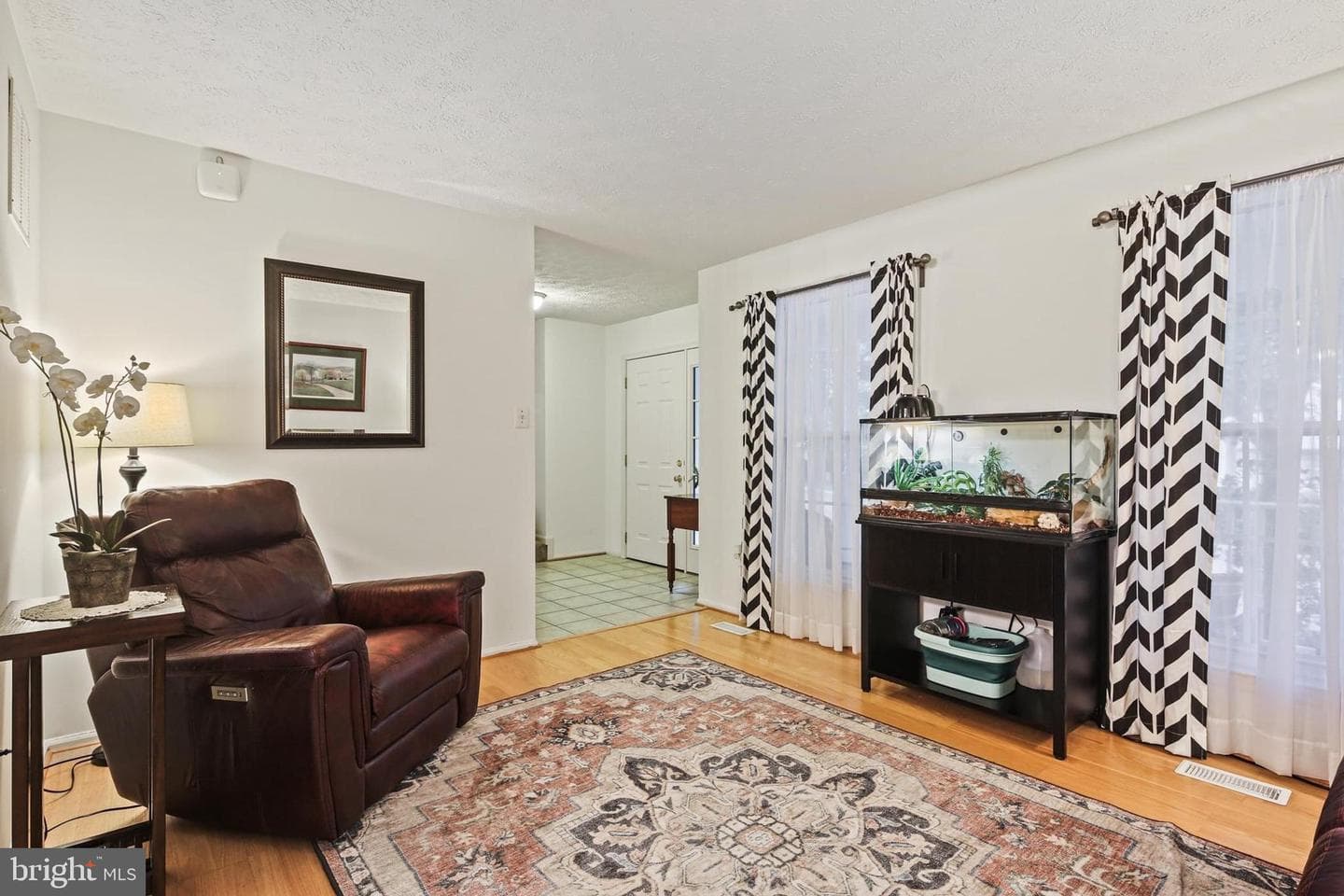 9083 Manorwood Road photo 7