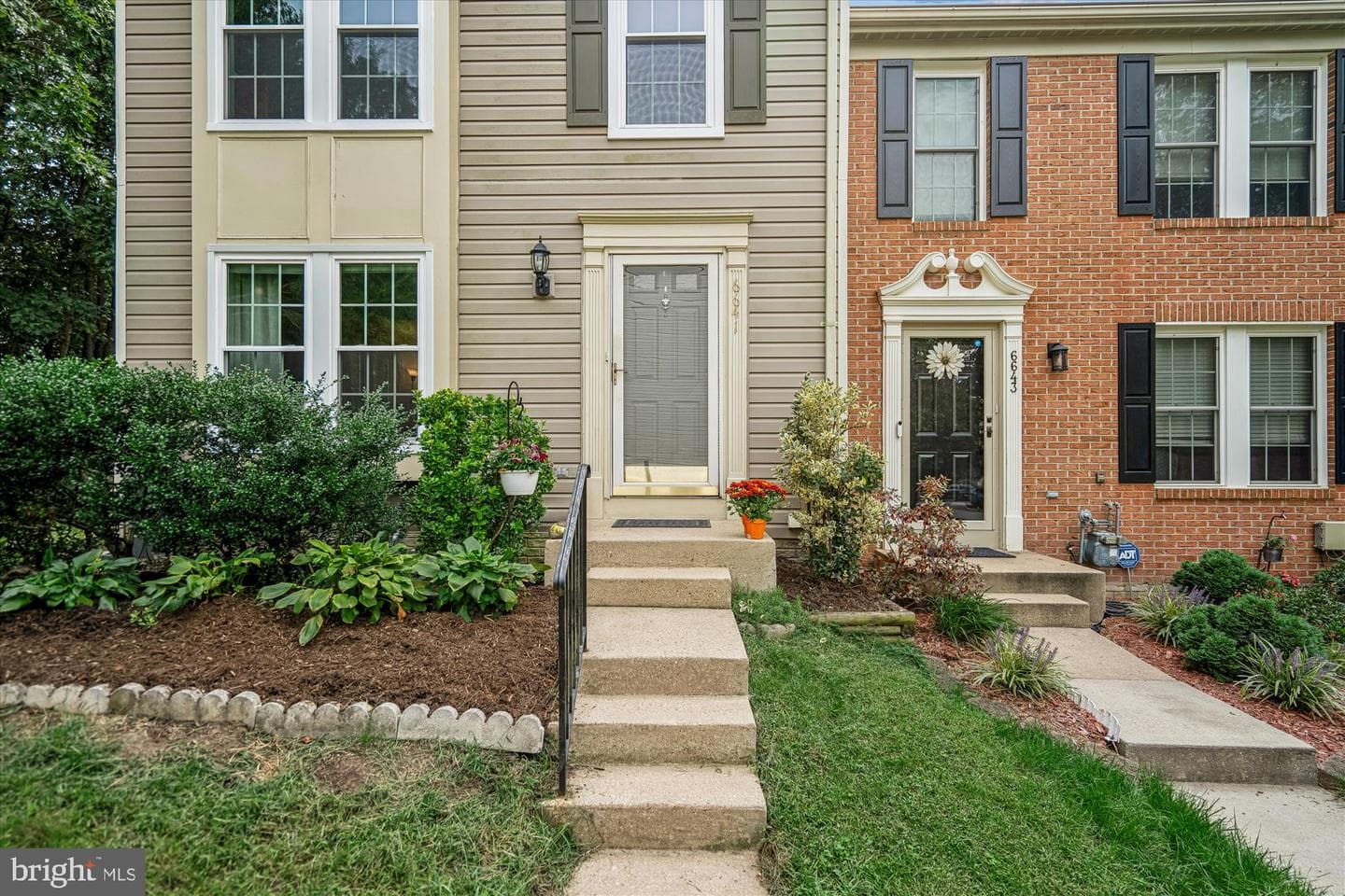 6641 Cambria Terrace photo 2