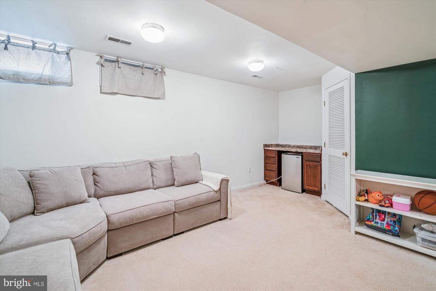 6641 Cambria Terrace photo 33