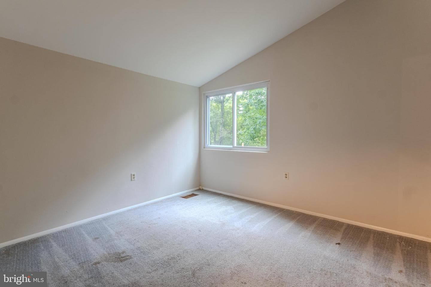 9532 Wandering Way photo 17
