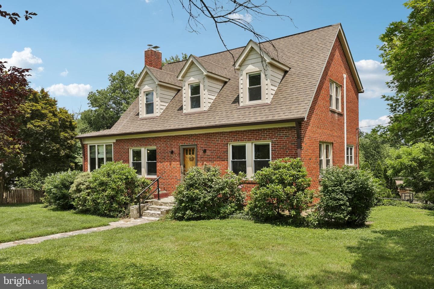 4019 Hunt Avenue photo 3