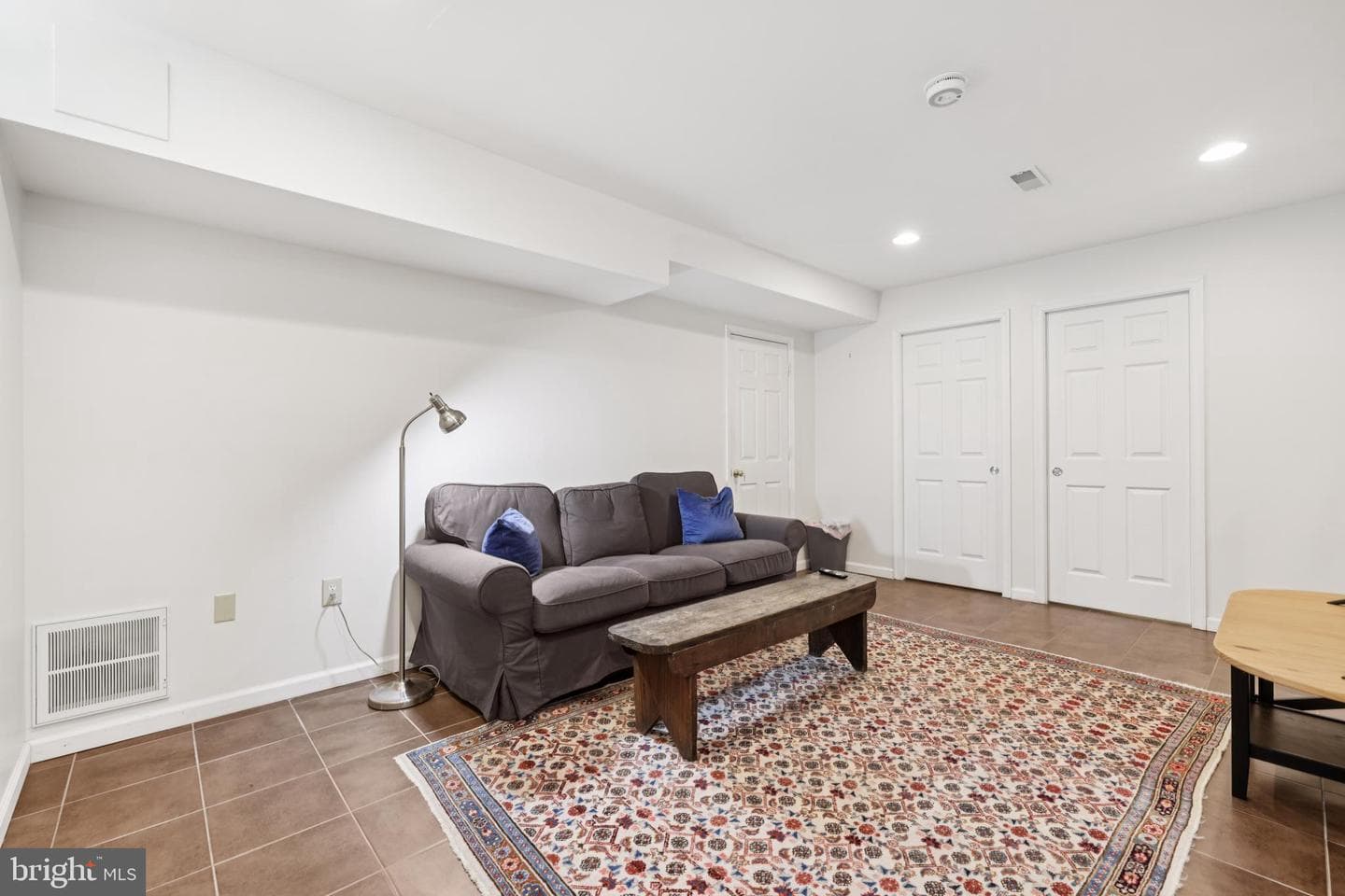 4019 Hunt Avenue photo 32