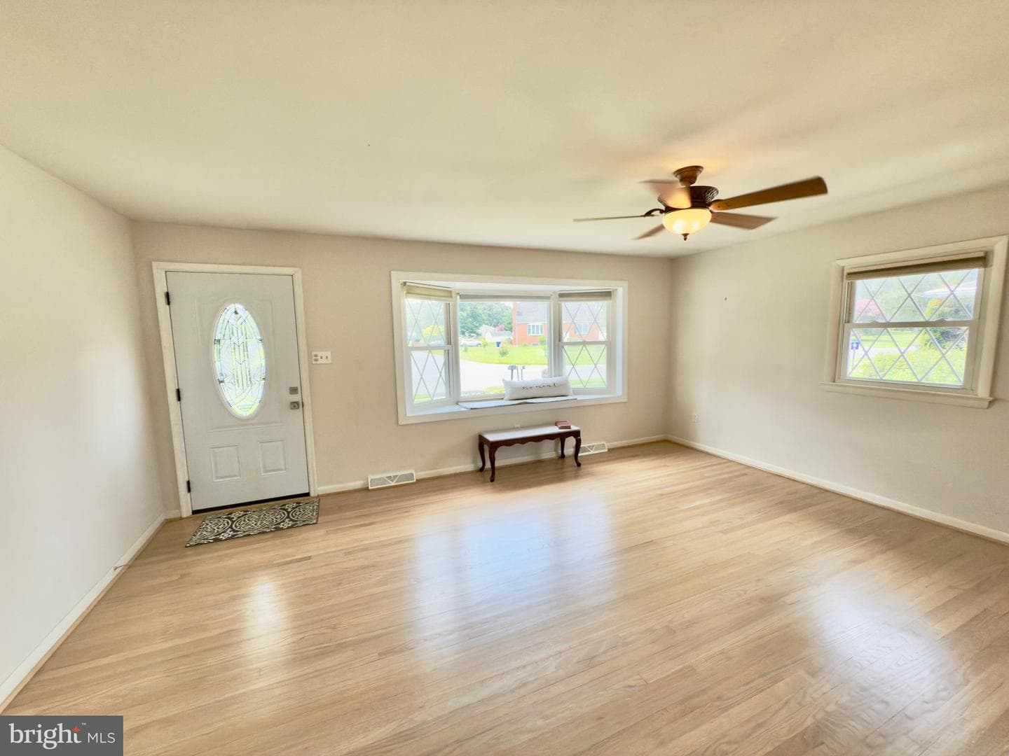8295 Woodward Street photo 10