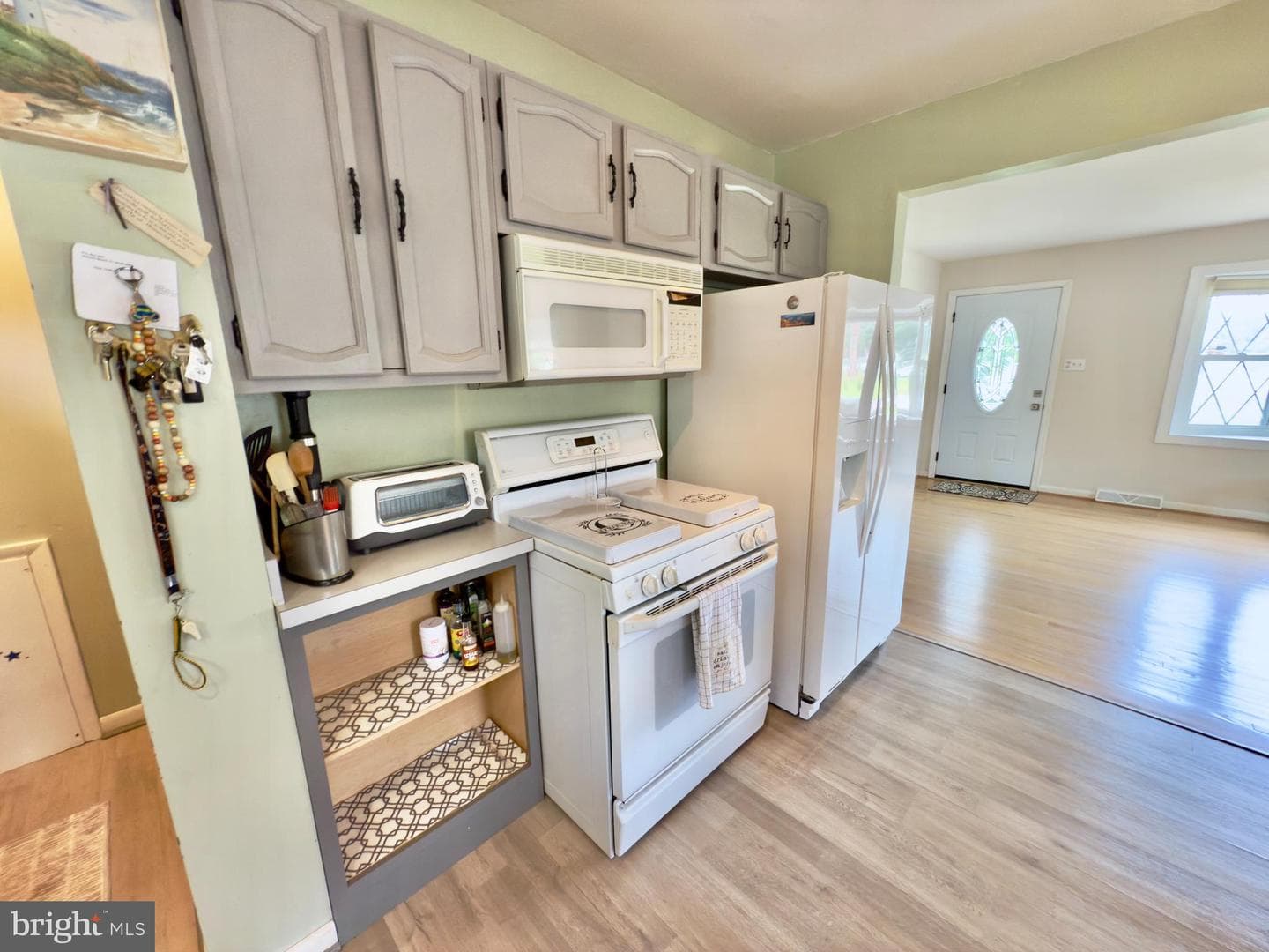 8295 Woodward Street photo 16