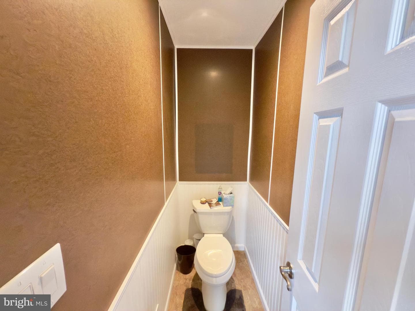 8295 Woodward Street photo 24