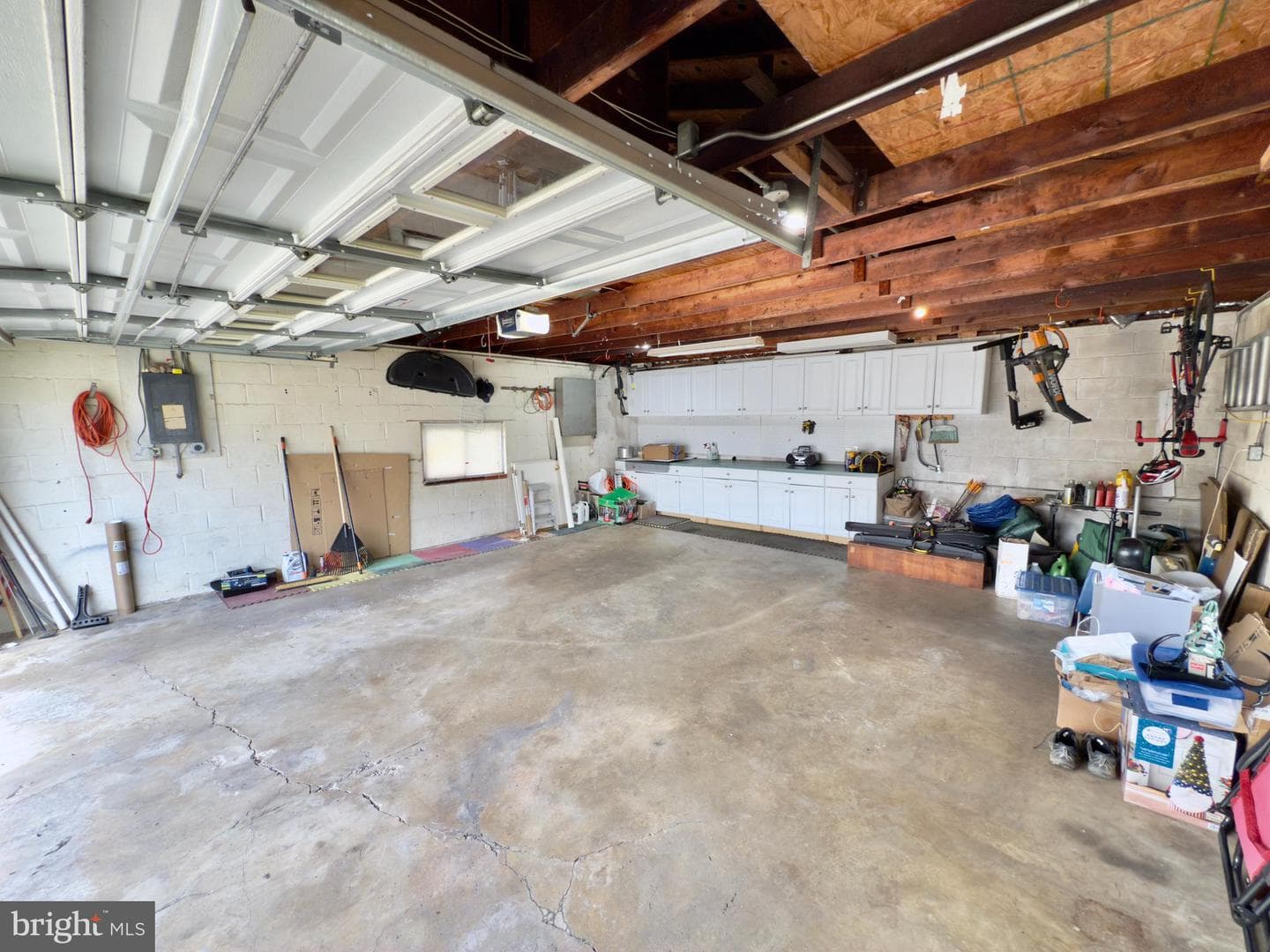 8295 Woodward Street photo 49