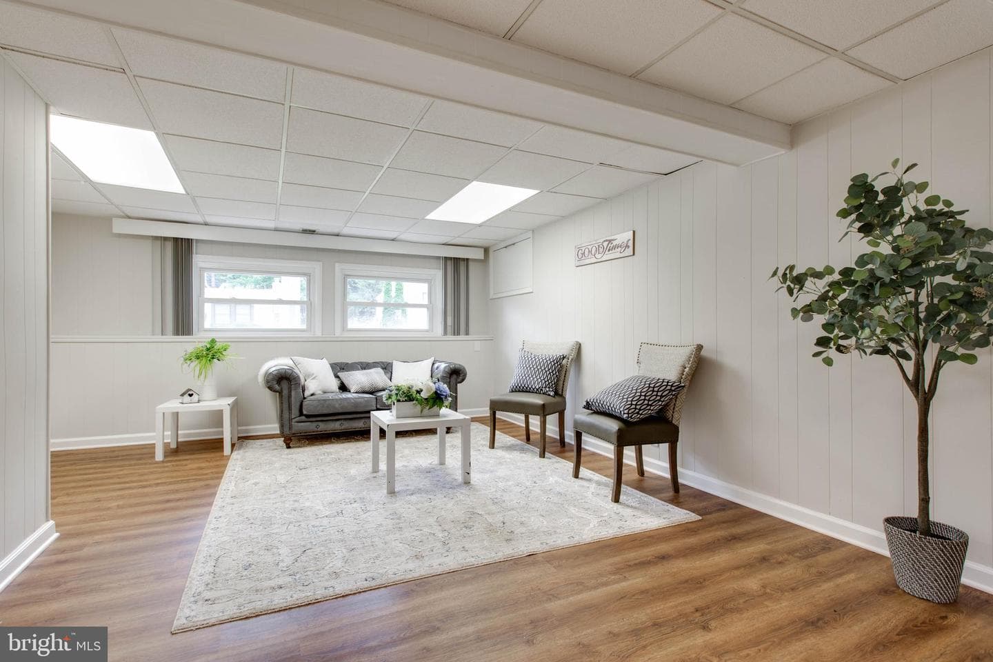 5731 Margrave Mews photo 37