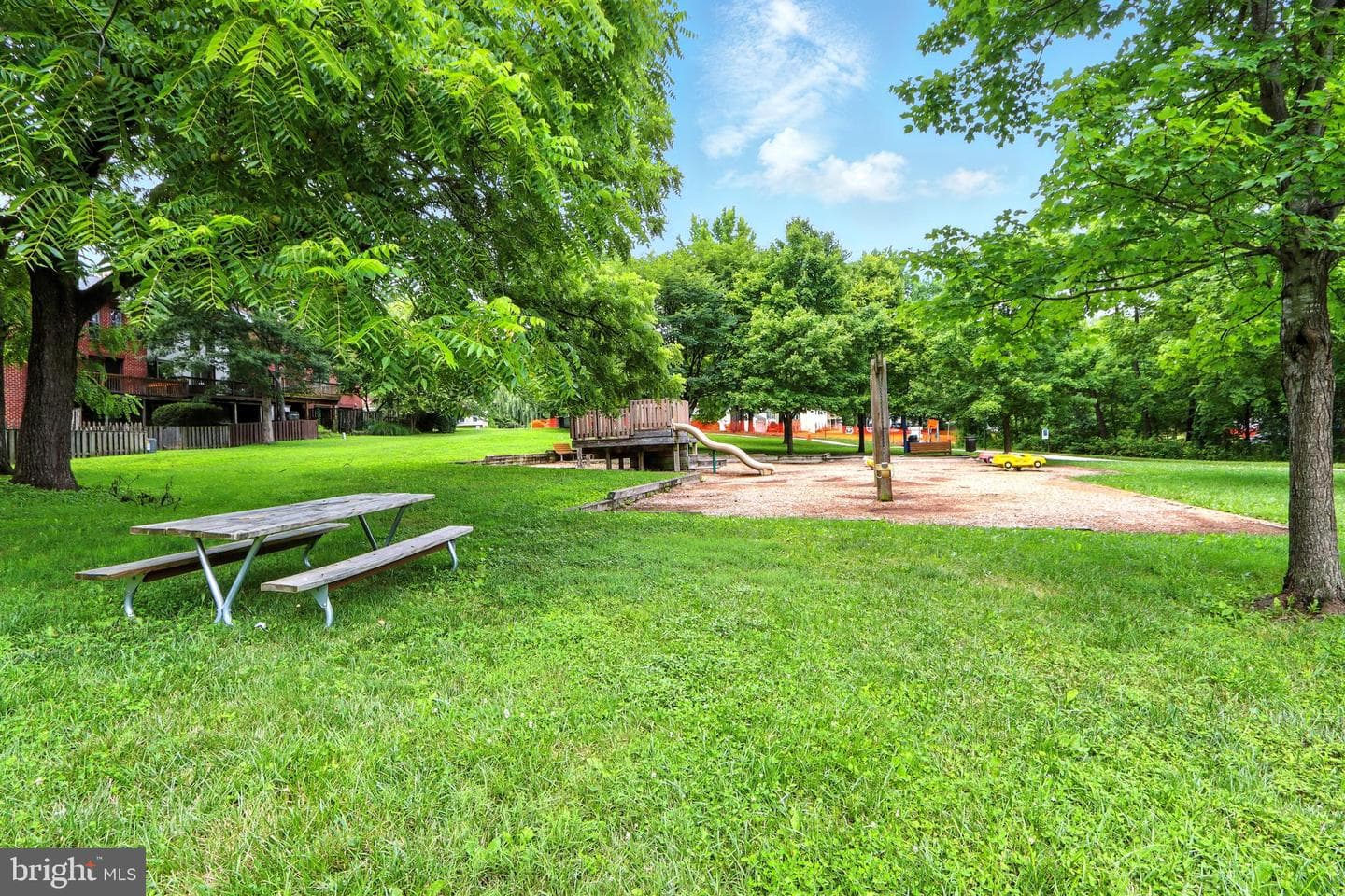 5643 Phelps Luck Drive photo 23