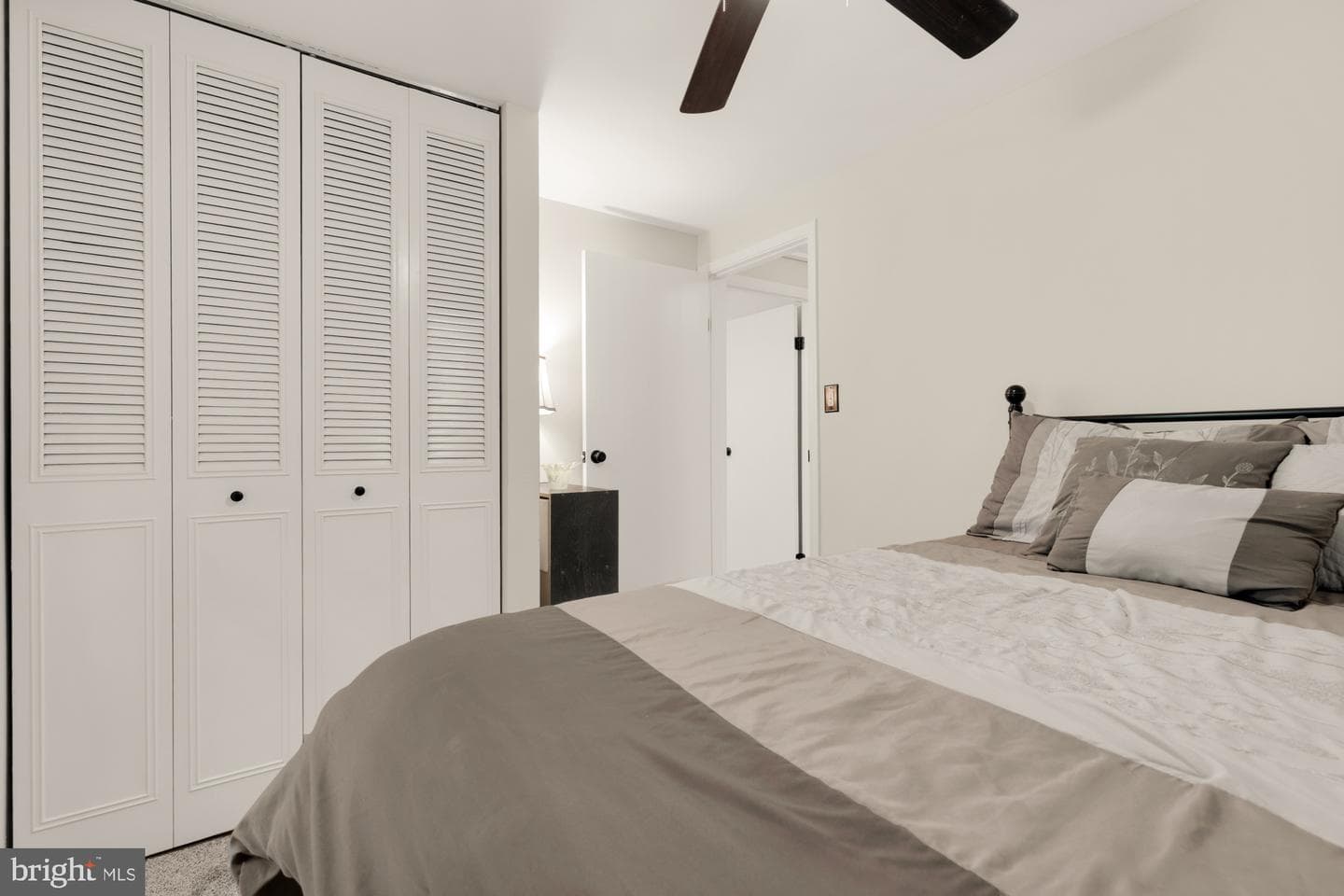 8173 Sheffield Court photo 15